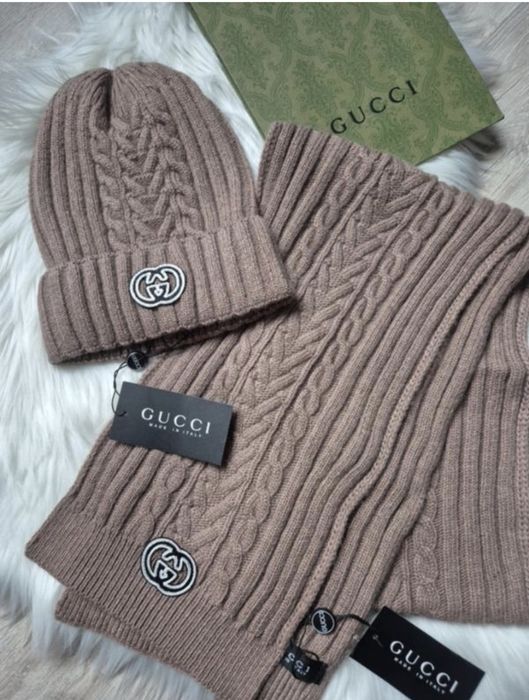 Комплект шапка шарф жіночий