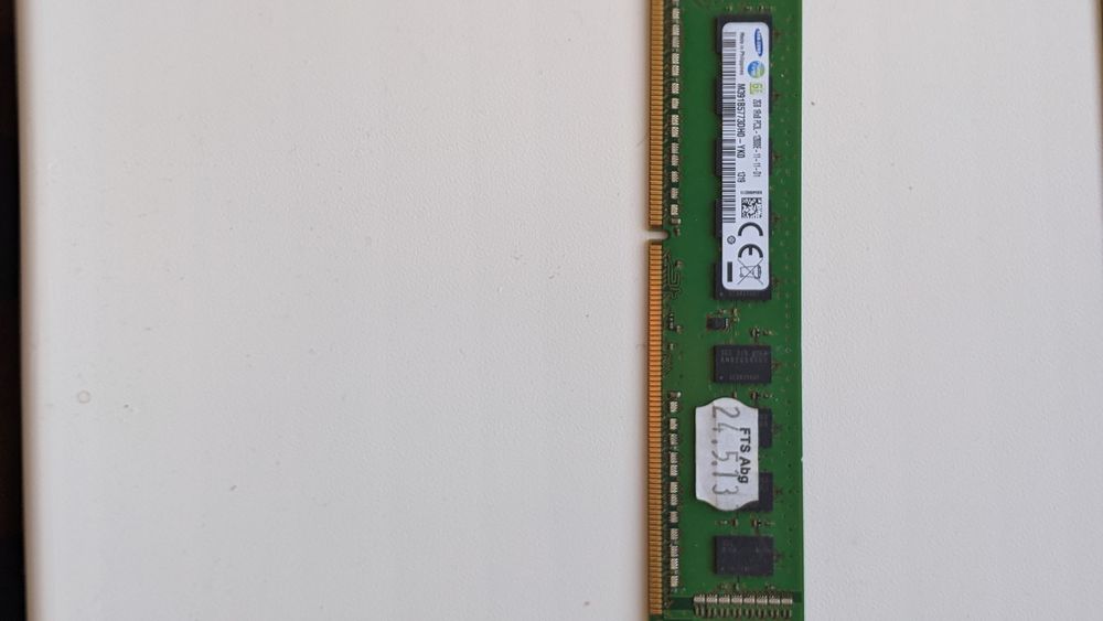 Оперативна пам'ять samsung 2GB -12800E