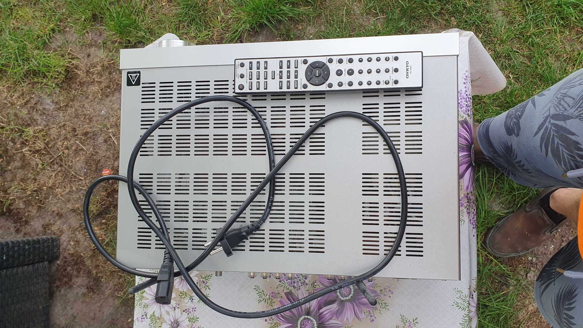 Amplituner ONKYO TX-8270