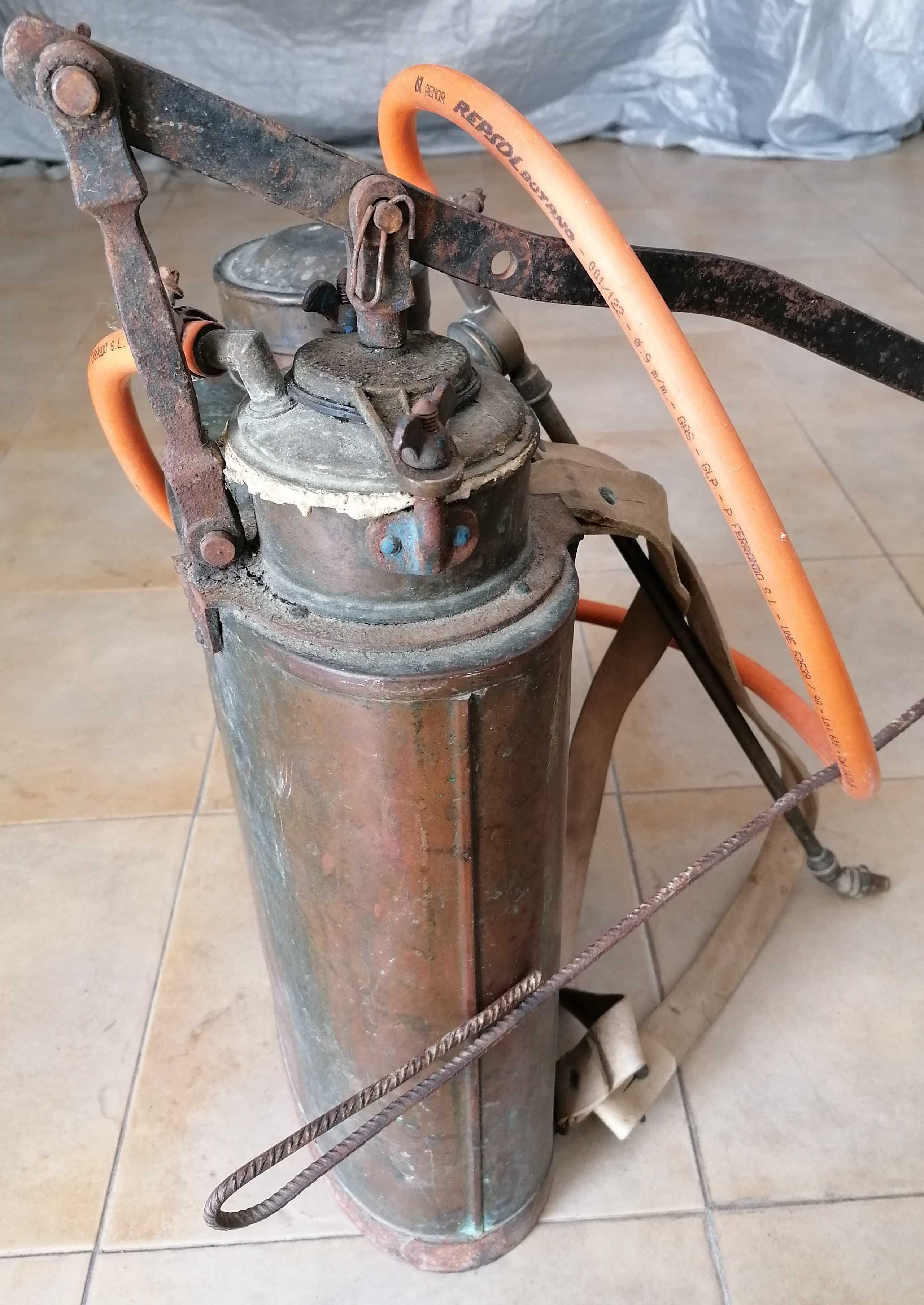 Pulverizador em cobre, Hipolito, muito antigo, funcional