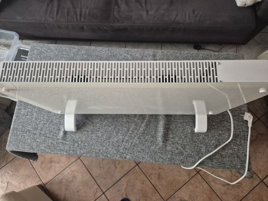 Grzejnik konwektorowy  elektryczny  firmy Warmtec EGW-20B