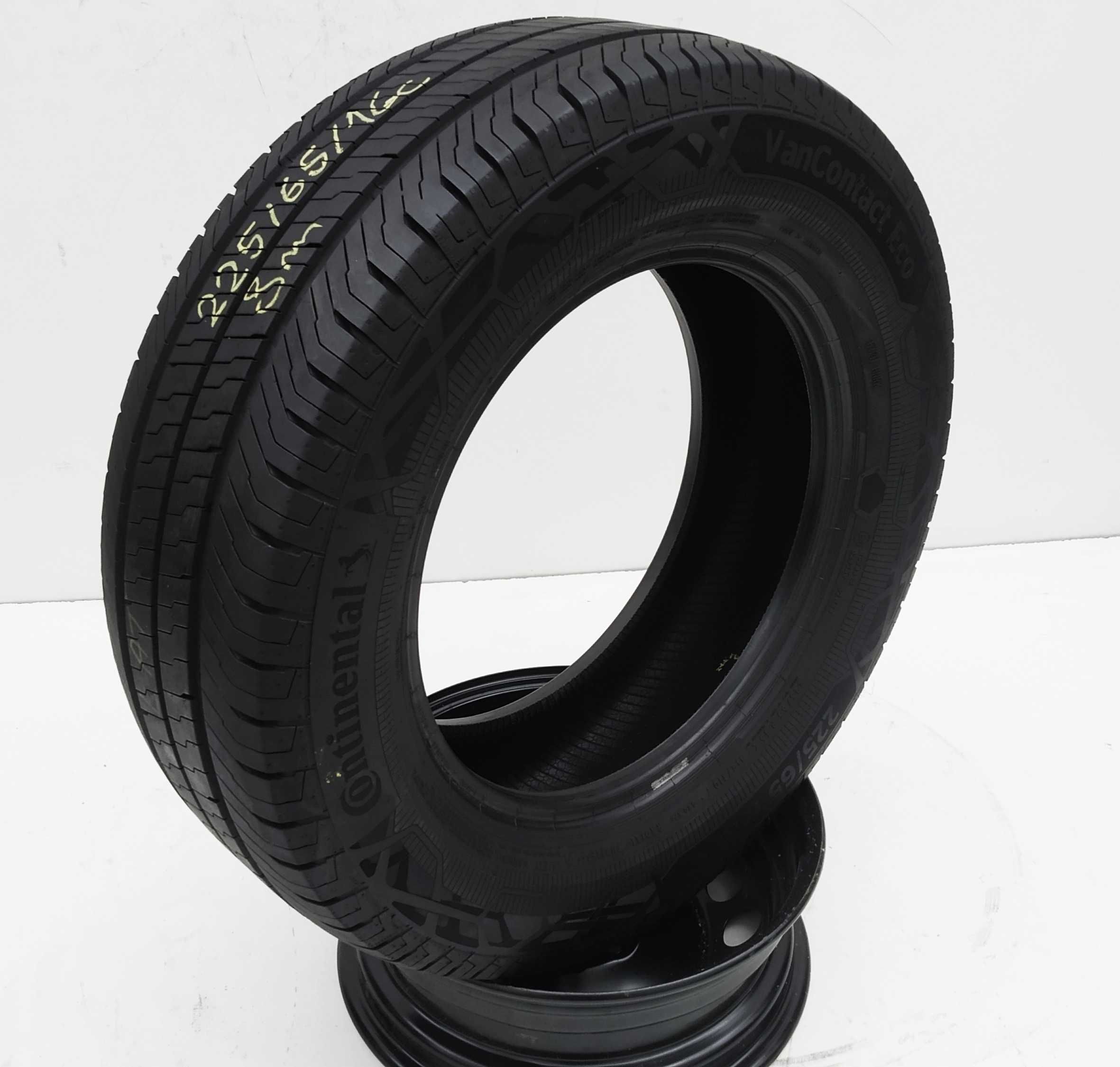 Opona letnia 225/65R16C Continental VanContact Eco 8mm