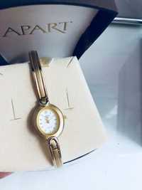 Złoty zegarek na bransoletce sztywnej Rofina Trendy