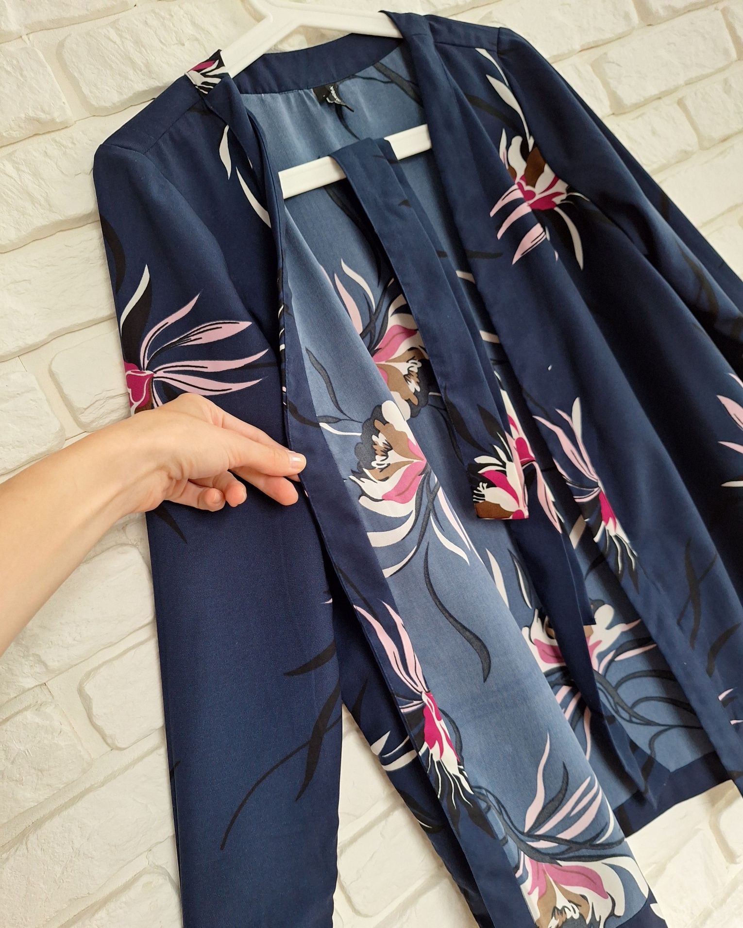 Vero Moda Nowe Kimono z paskiem Flower Bluzka Kopertowa Hit