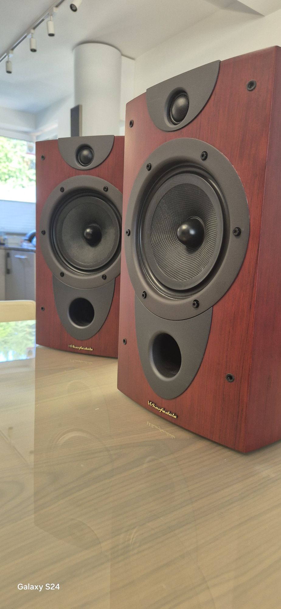 Głośniki Wharfedale Evolution 2-10