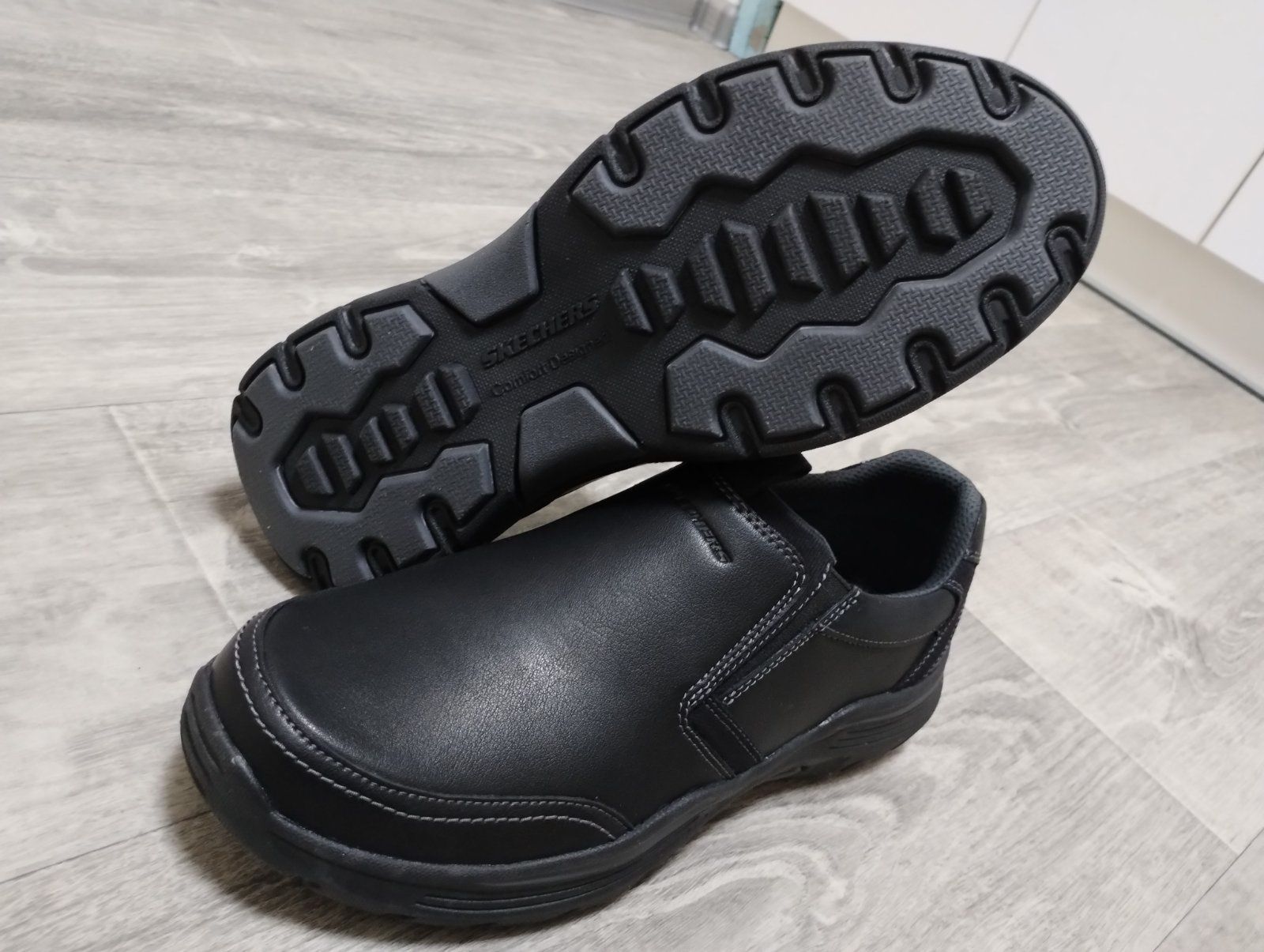 Продам мокасины Skechers