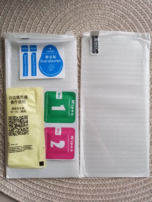 Захисне скло на Tecno Spark 8c