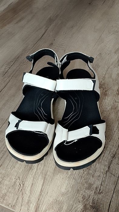 Sandały damskie Ecco skórzane 39