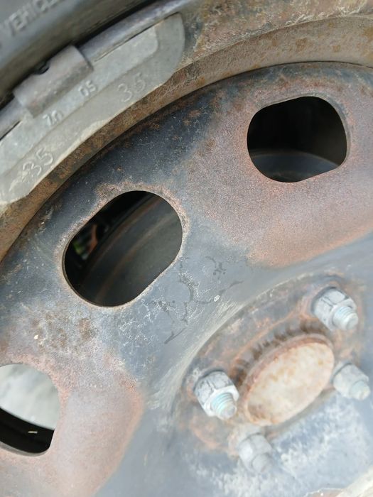 Eixo traseiro tambor FORD Fiesta VI (CB1, CCN)