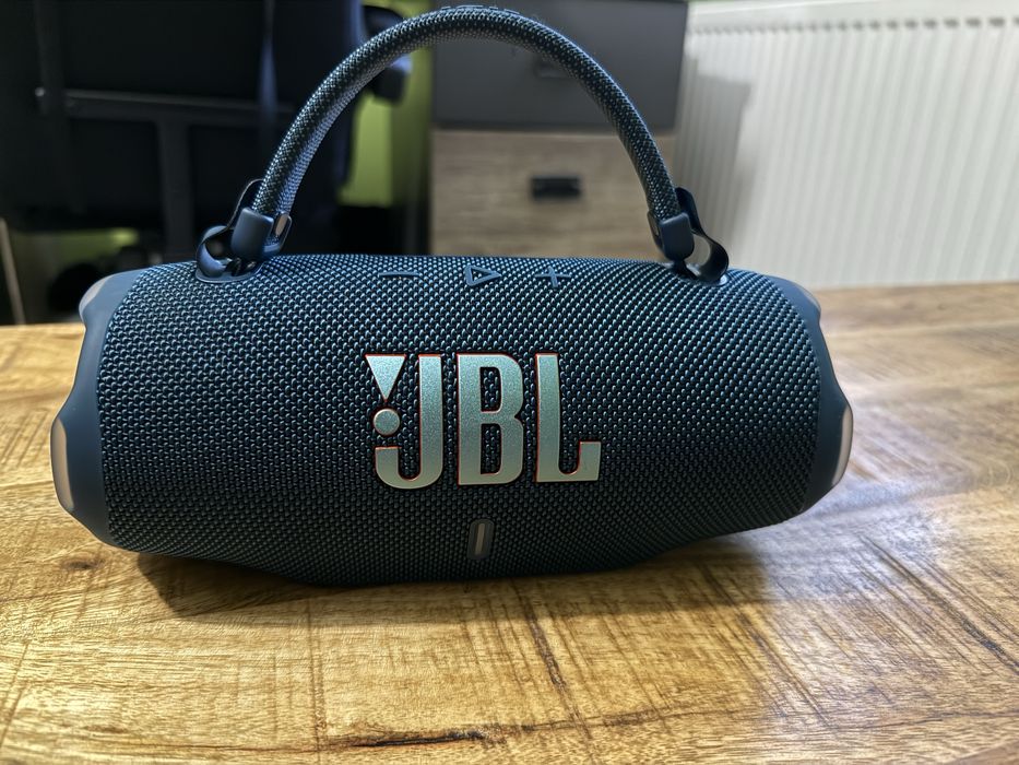głośnik jbl charge 6 stan idealny