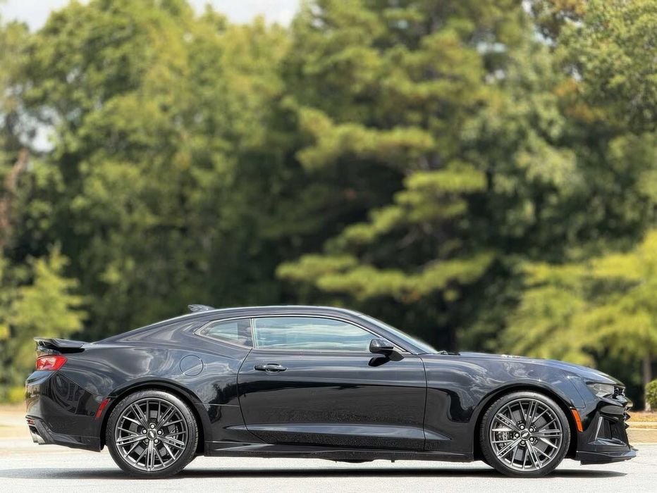 Chevrolet Camaro ZL1 Coupe      2018