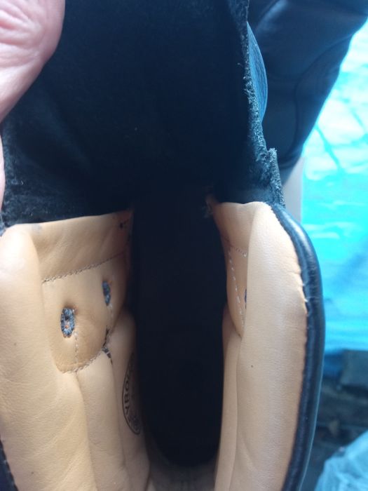 Классные кожаные ботинки.42 размер.