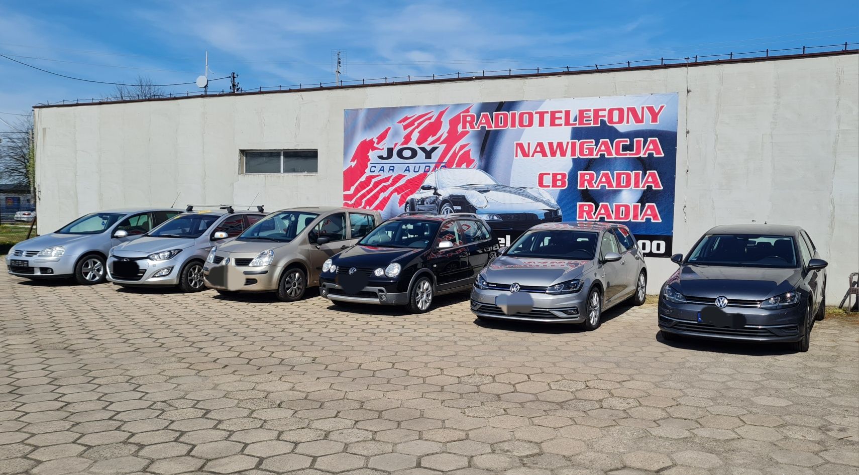 Wypożyczalnia samochodów osobowych wynajem busów 9 osób Joy-car