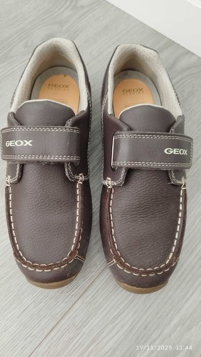 Mocassin Geox J Snake c/velcro castanho Tamanho 36
