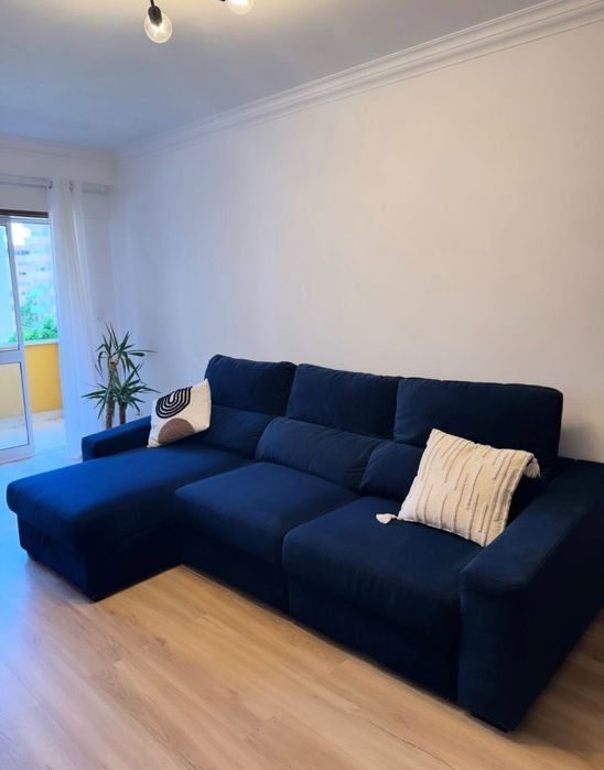 Sofá cama com chaise longue - Gato Preto