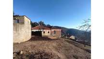 Vende-Se Moradia Rústica Para Restaurar Em Terreno De 1837 M2.