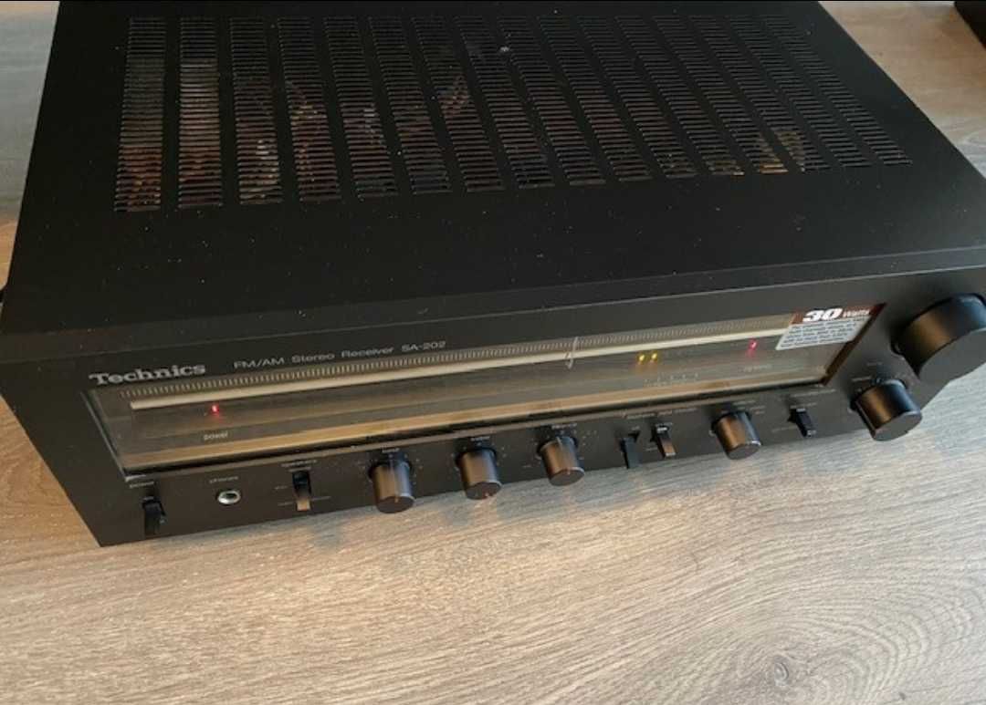amplituner Technics