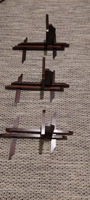 Kwietnik wiszący drewniany