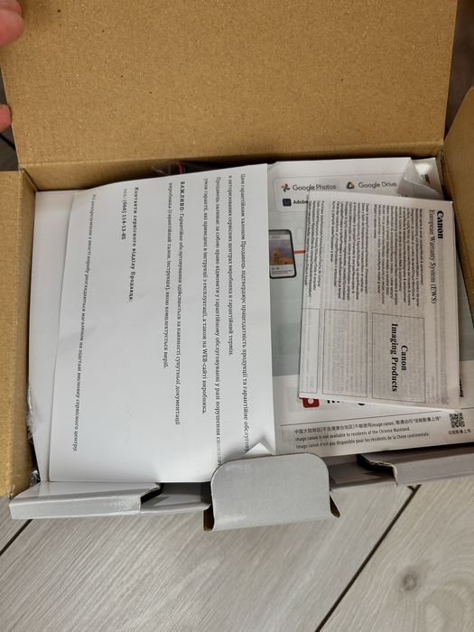 Продам canon 2000d новий