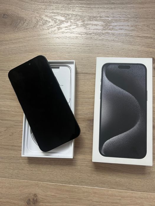 iPhone 15 pro max black titanium !!!