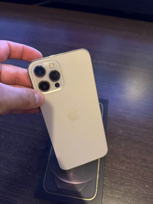 Iphone 12 Pro Max como novo