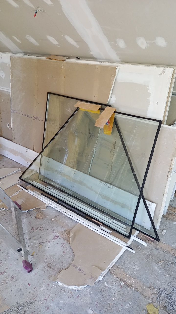 Okna Drzwi Balkonowe Tarasowe Rolety Okno Trapezowe