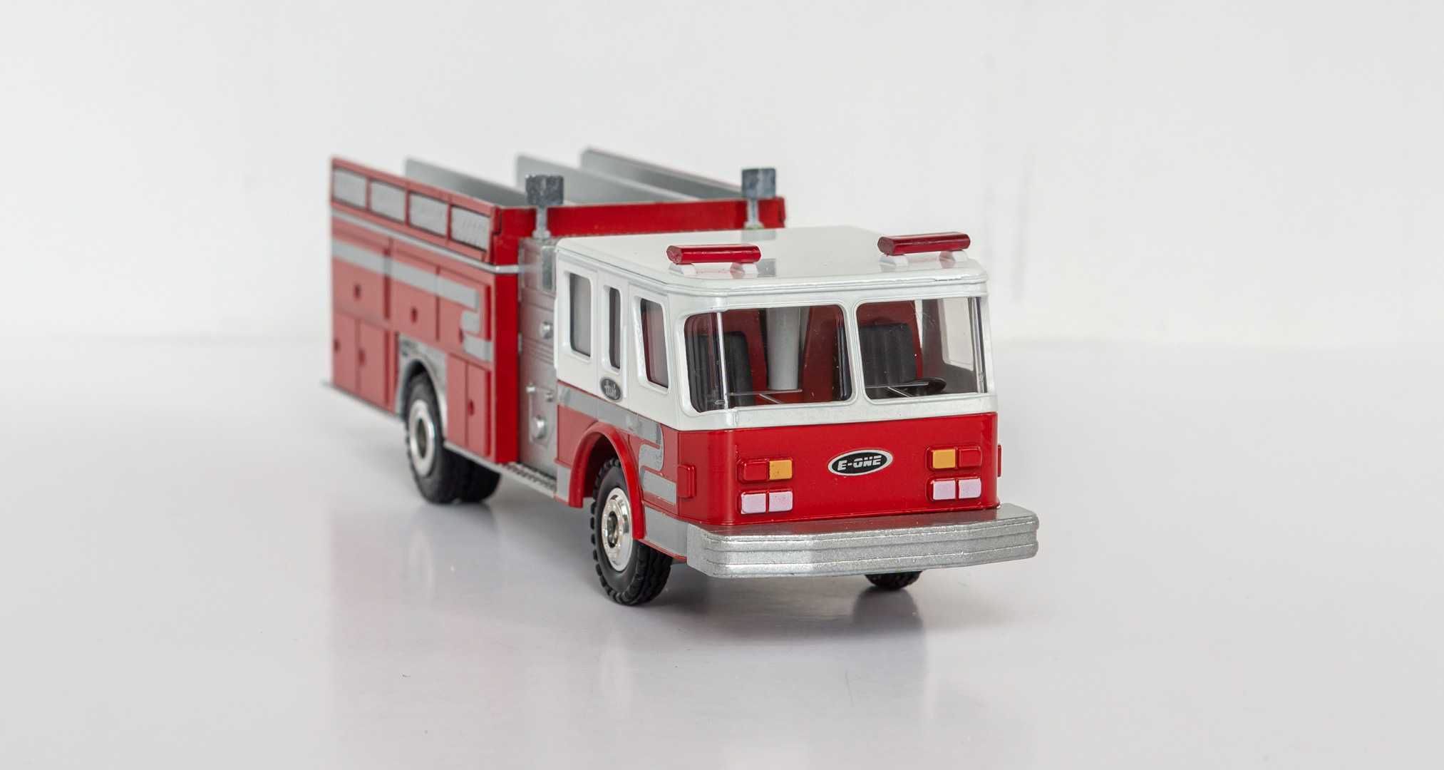 1:50 Mack E-One Hush Pumper MC-Series 1972-1990, Conrad #5510 Germany