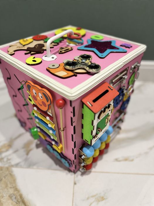 Бізікуб бізідошка бізікубик розвиваючі іграшки