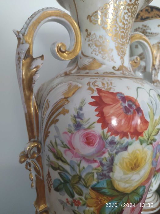 Par de Jarras - Porcelana Francesa - Velho Paris - Sex XIX