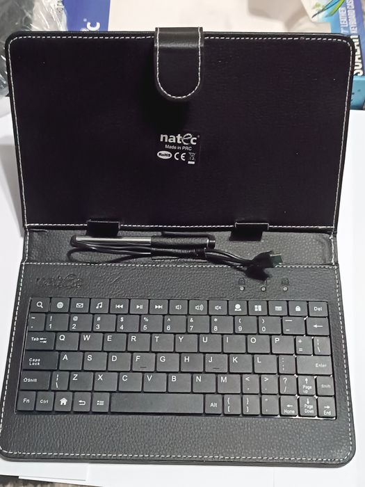 Etui z klawiaturą Scalar do tabletów 7 cali nowy micro USB