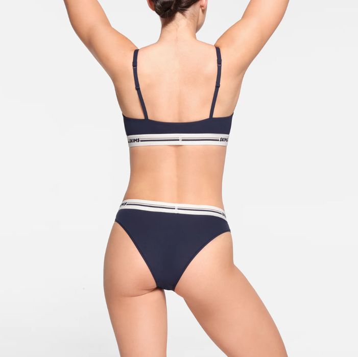 Набір білизни SKIMS