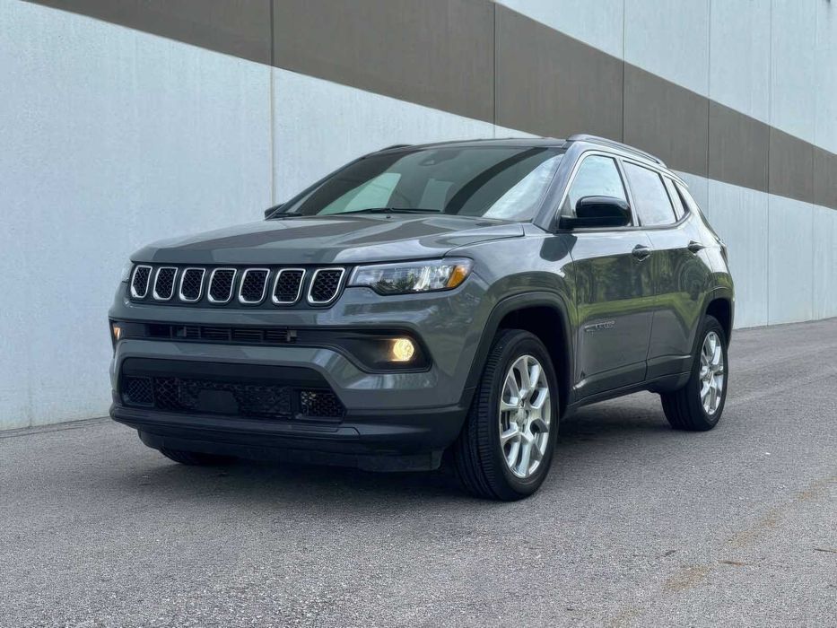 Jeep Compass Latitude      2023