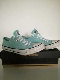 Converse roz.39(24.5cm.)