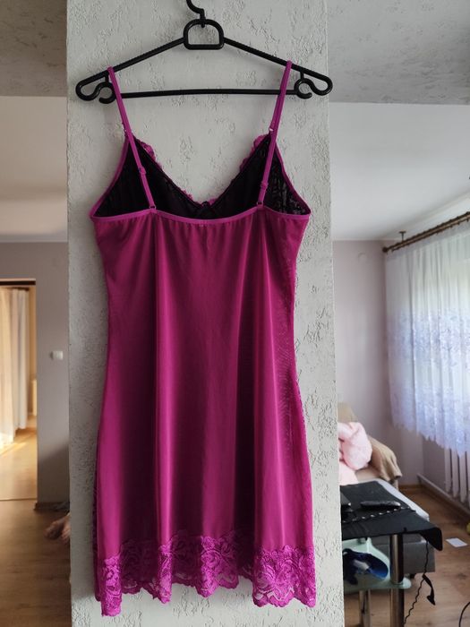 Siatkowo-koronkowa koszulka nocna na regulowane ramiączka rozm 40B.