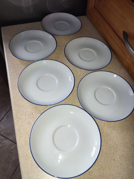Śliczny stary zestaw sześciu spodków porcelana Książ
