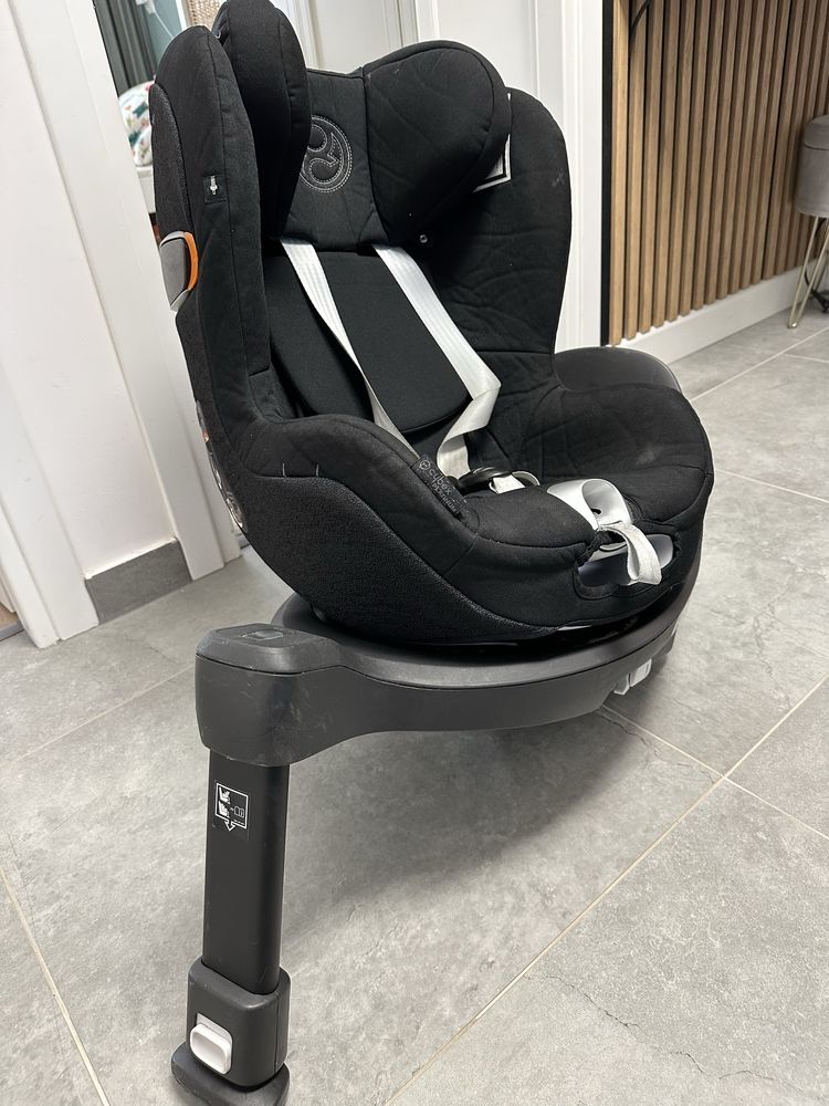 Fotelik Cybex Sirona ZI i-Size Plus fotelik z bazą