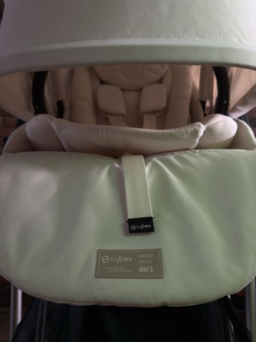 Cybex melio cotton white na gwarnacji.