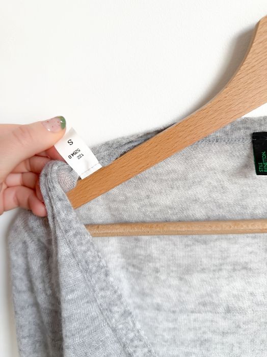 Szary kardigan cienki 100% wełna miękki delikatny puszysty sweterek S