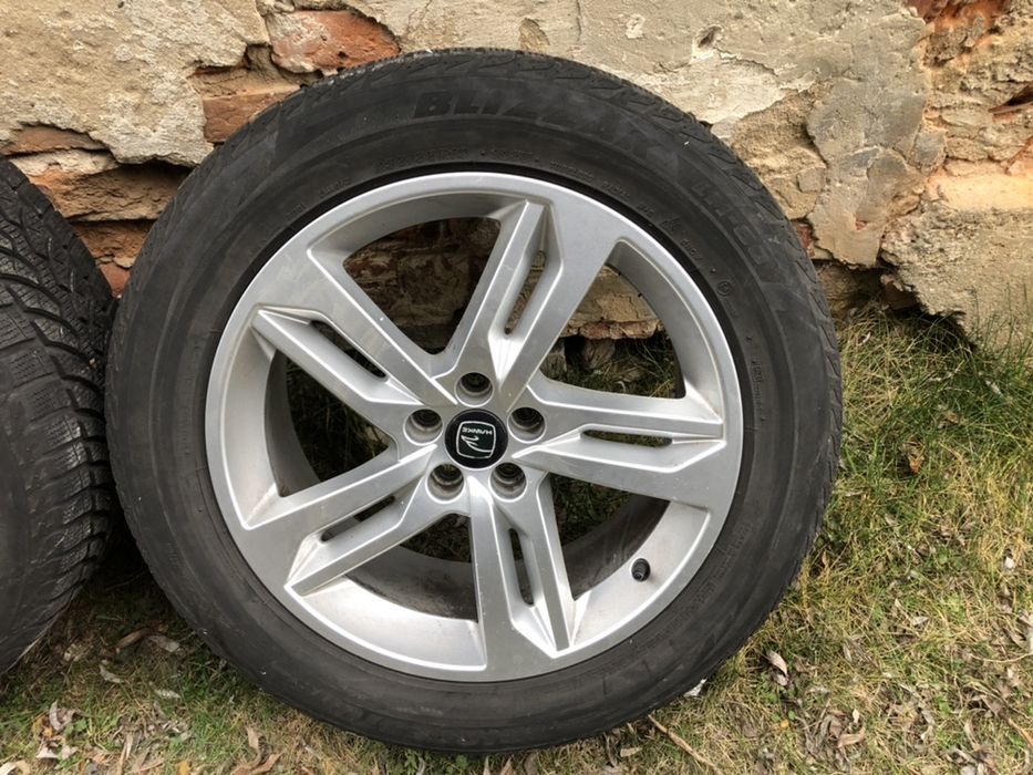 Koła/felgi z oponami oryginalne Range Rover 235/55/19