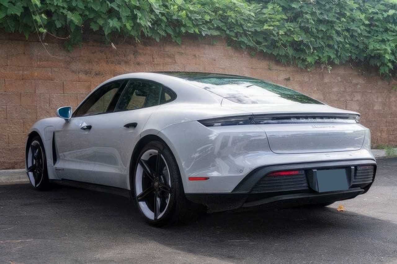 2022 Porsche Taycan 4S