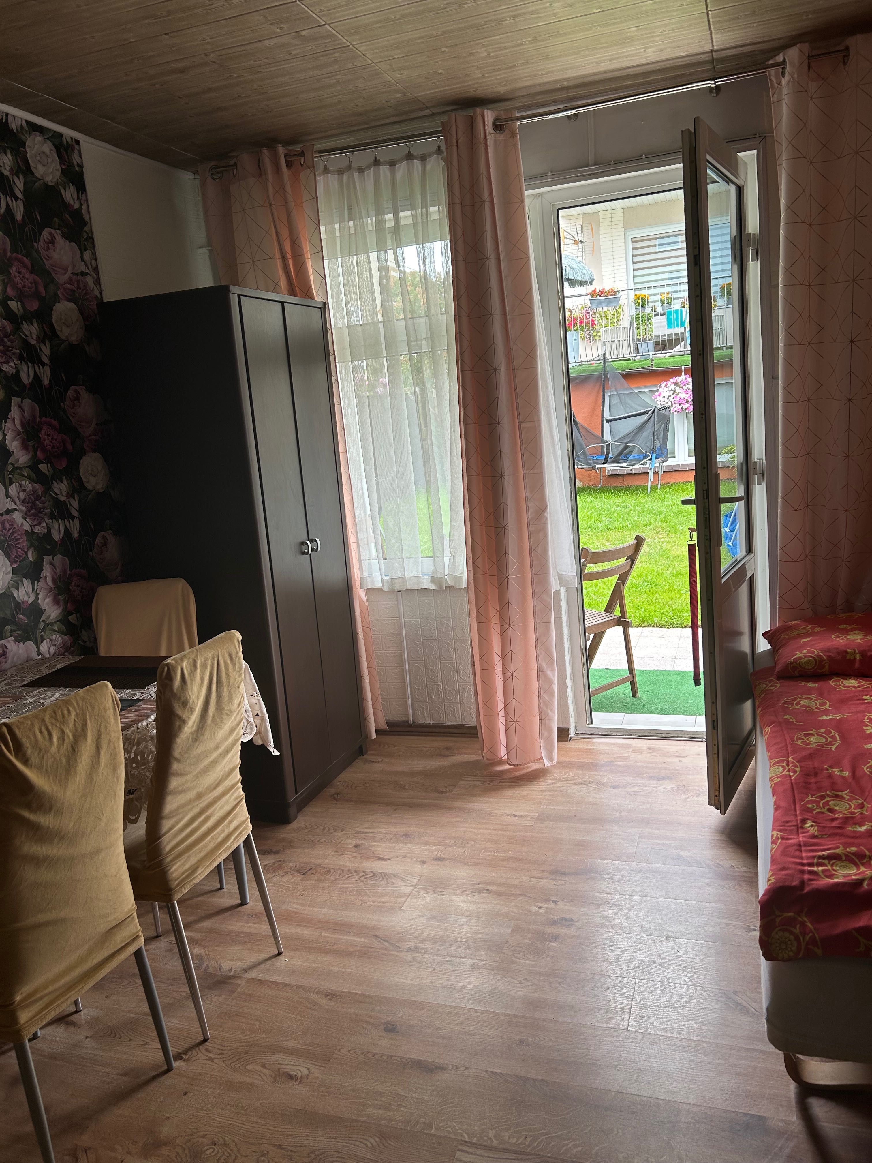 Wolny pokój 3-4 os od 23-26.07 z łazienką.
