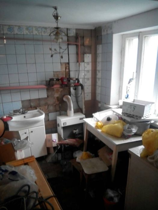 Продам будинок з 10 сотками землі, Борова, від власника!
