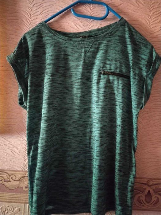 Женская футболка(новая)