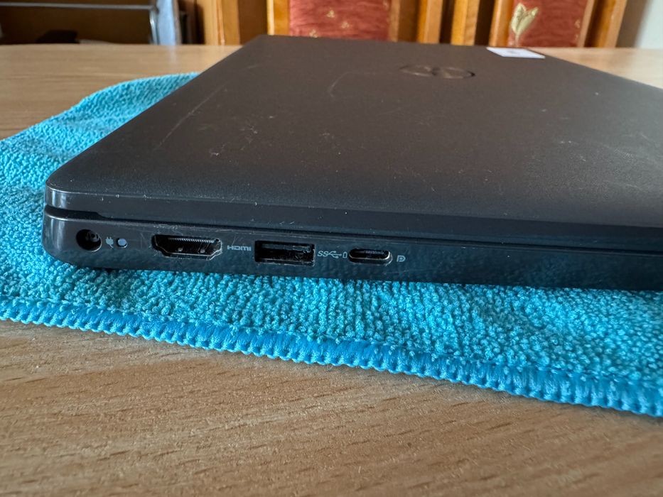 Dell Latitude 3520 i5 1135G7 16/256