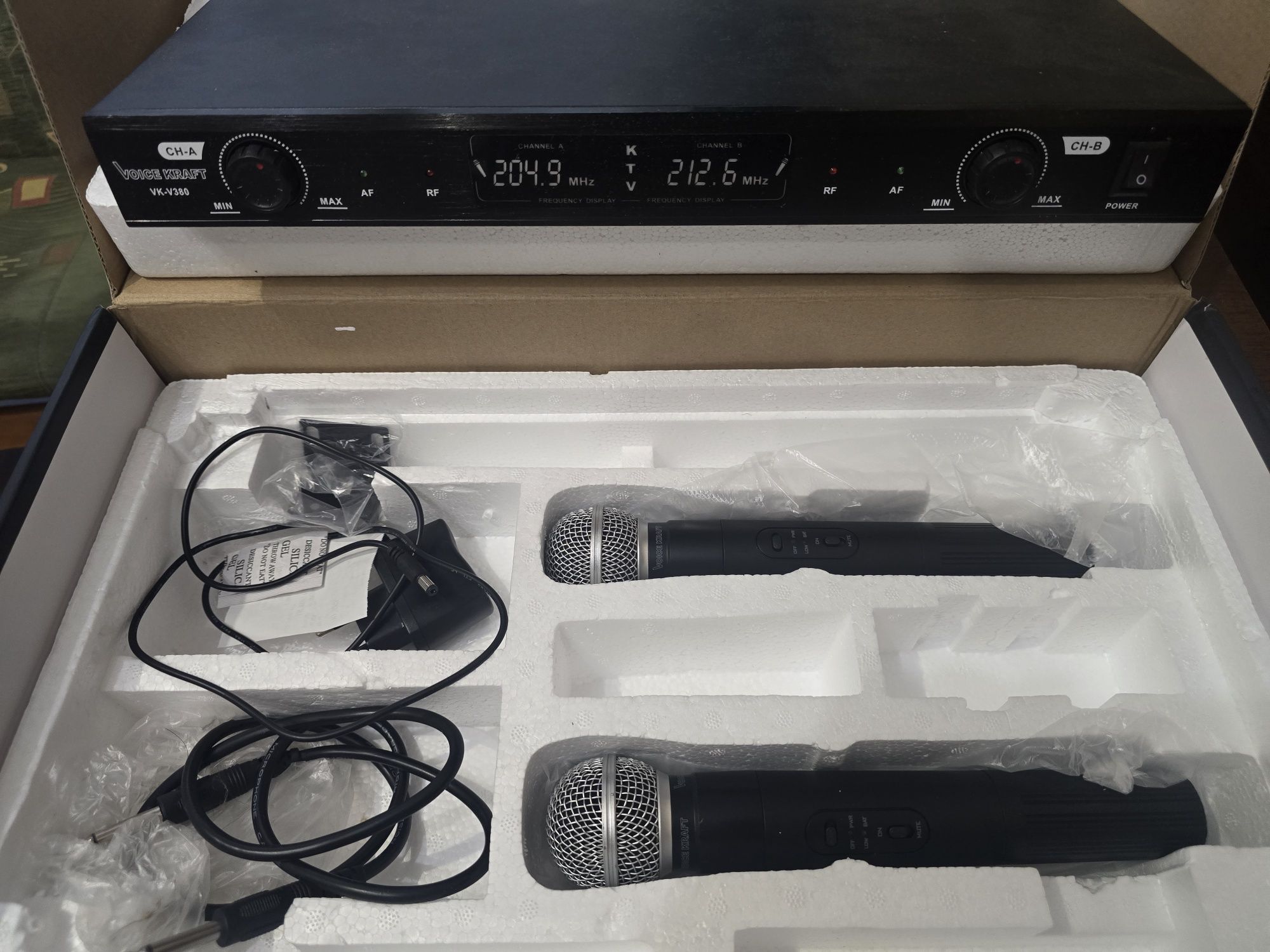 Głośnik JBL 110 + mikrofony 2 szt. Voice kraft VK-V380