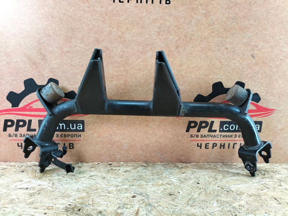 Suzuki SX4 06-13 балка крепление кронштейн верхний заднего редуктора