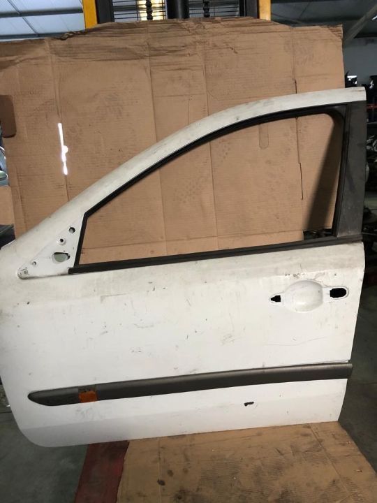 Porta frente esquerda renault laguna II 2