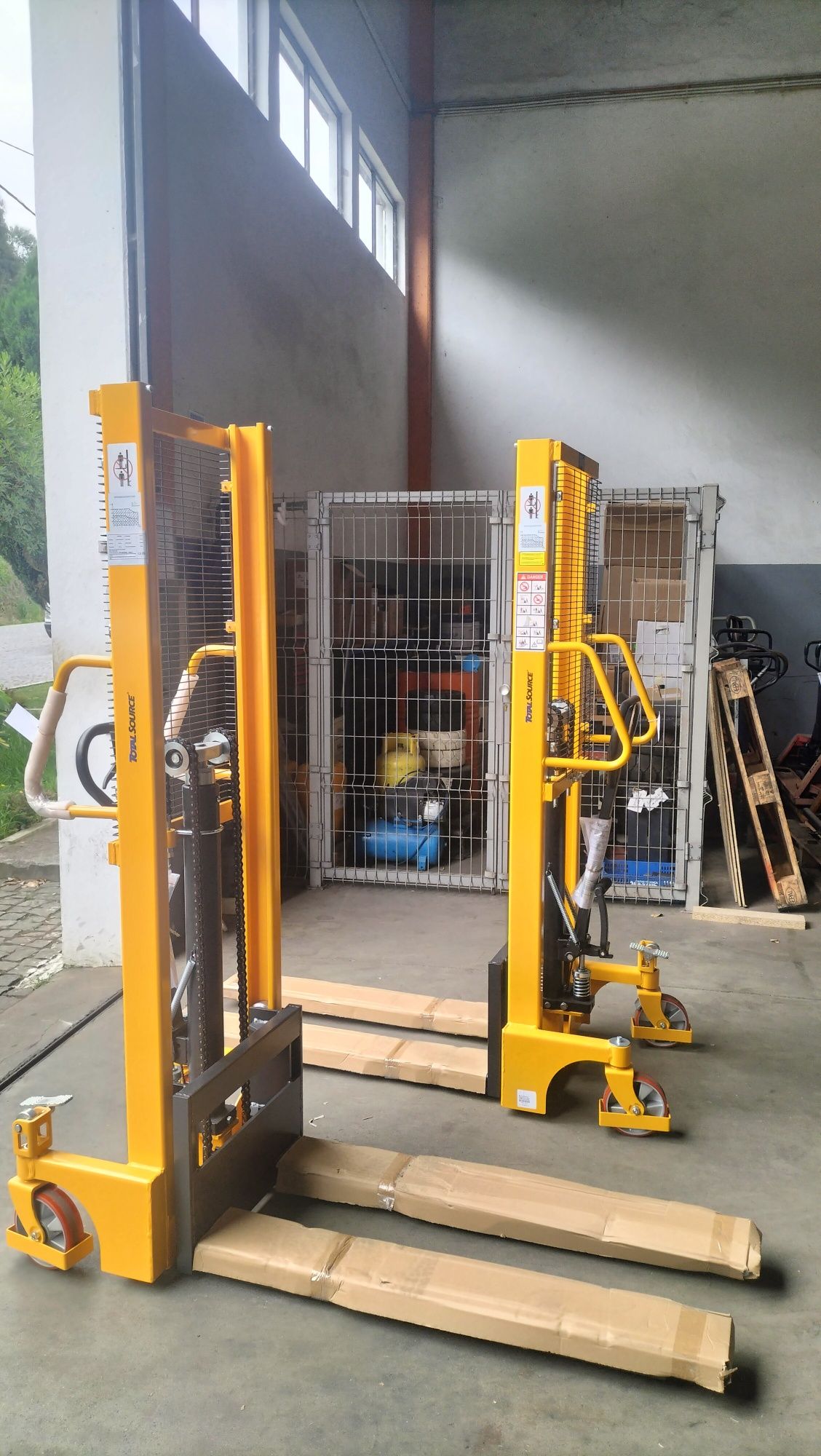 Novo , Empilhador , Porta Paletes , Stacker Manual 1000kg ,895€+iva