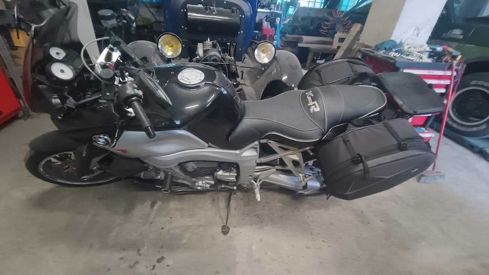 BMW K1200R Mocarny i szybki turystyk