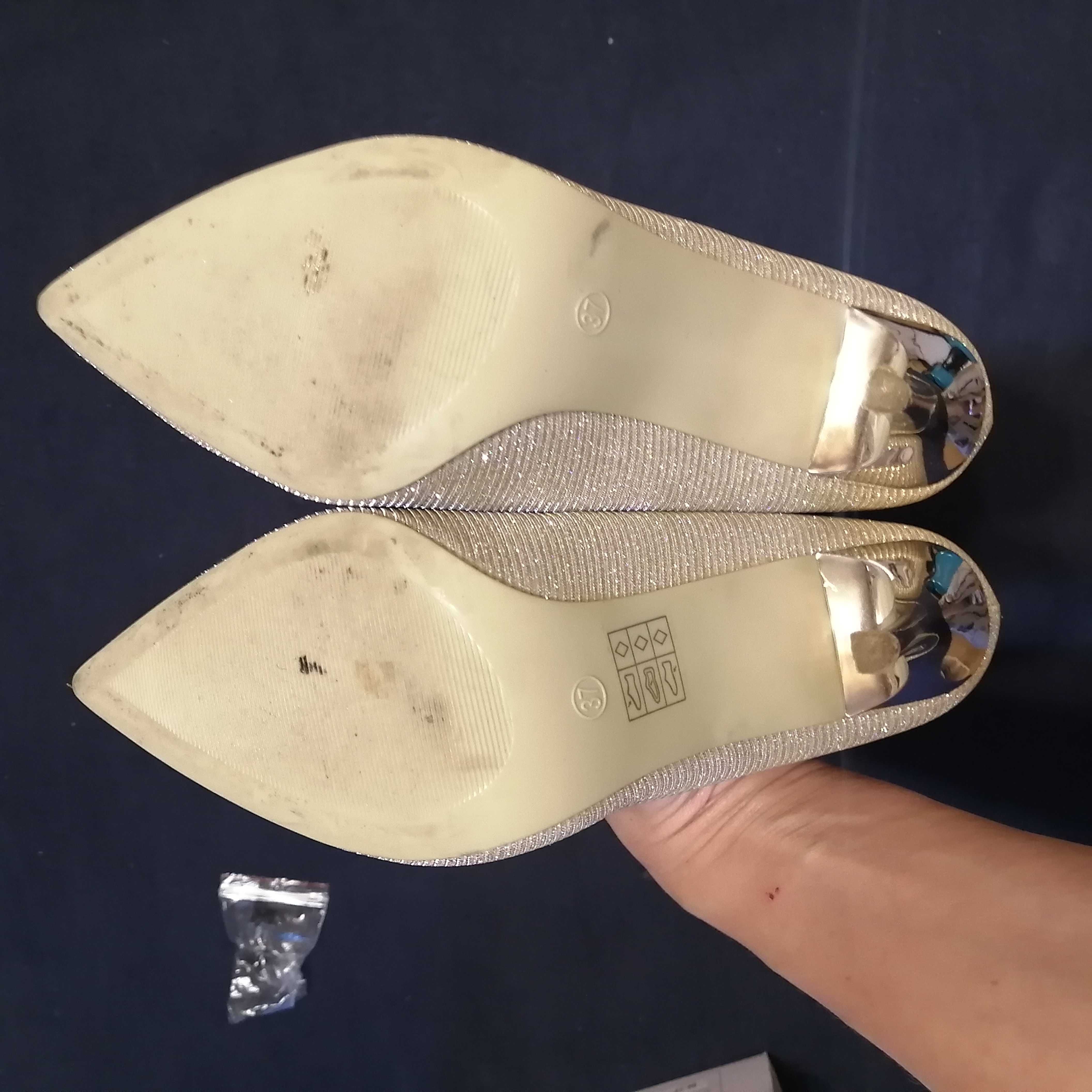 Buty szpilki elegancki